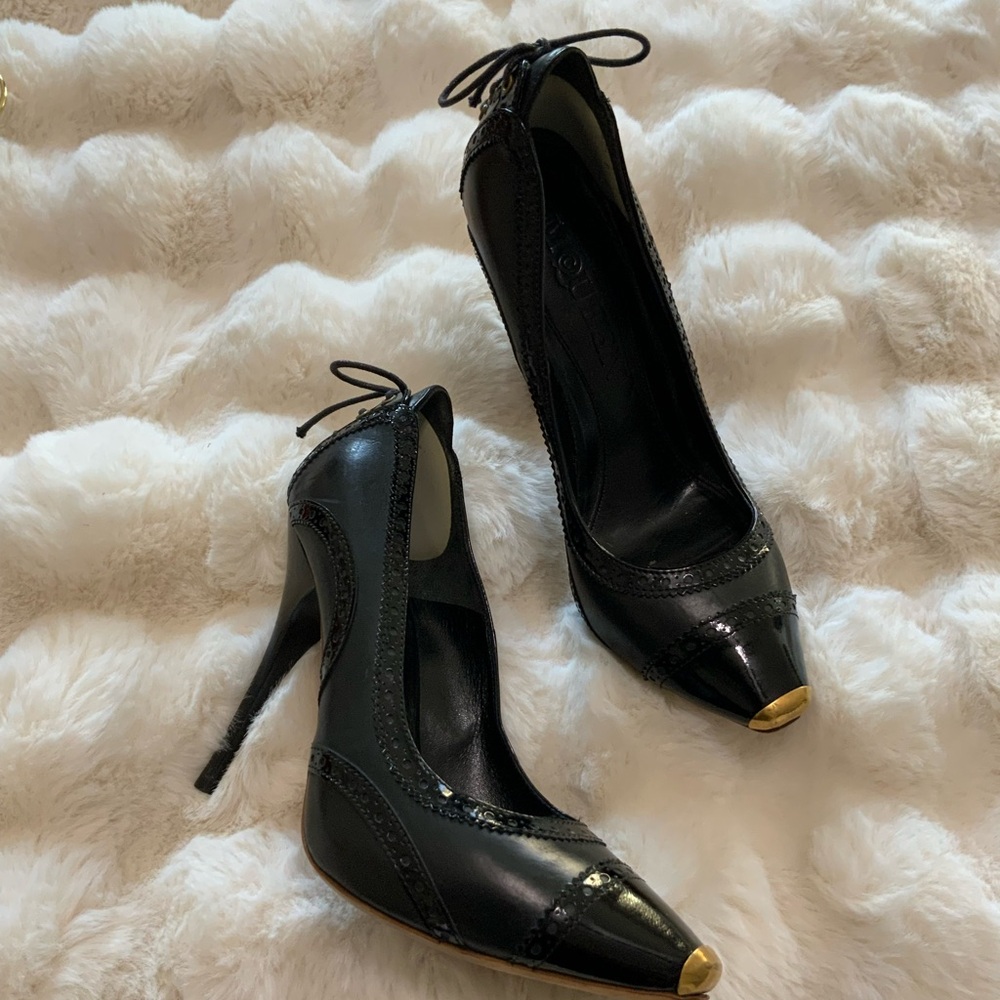 Alexander McQueen Brogue Gold Metal Cap Toe Heels Size 37